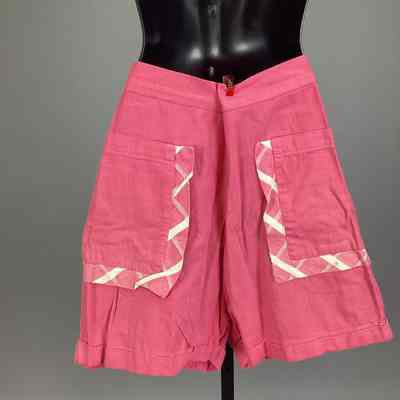 2005.036.004C: Back of shorts