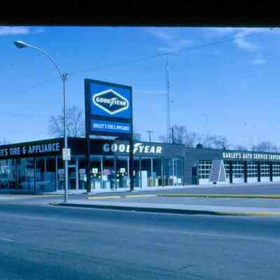 Oakley's Auto Service Center