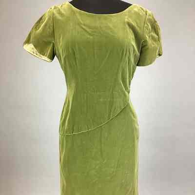 Women’s Green Velvet Dress