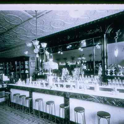 Doran & Means Drugstore