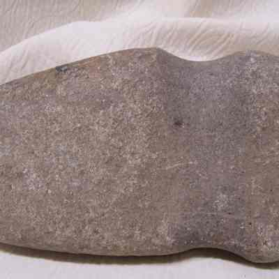 arrowhead, side view