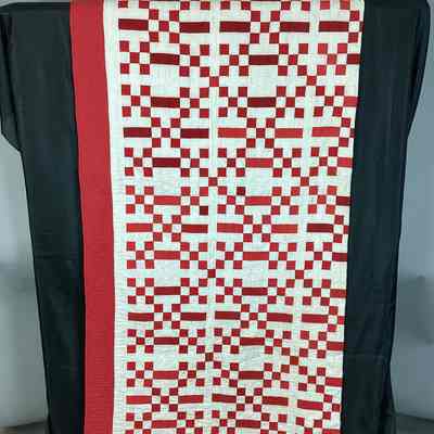 Red & White Hand-Pieced Quilt / Comforter