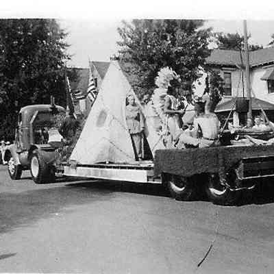 Shelbyville Centennial Parade Float
