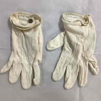 Men's White Gloves