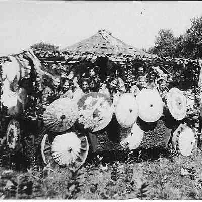 floats from same parade.