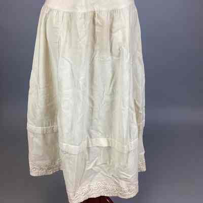 Women’s Ecru Wool Flannel Petticoat