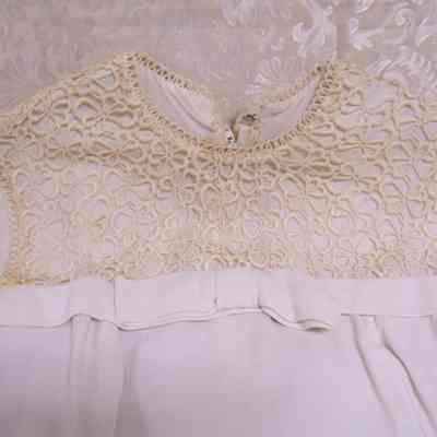 Dress, bodice with bow