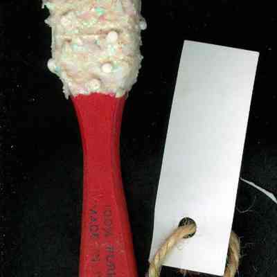 ornament, Christmas,paint brush knick knack/ornament, back