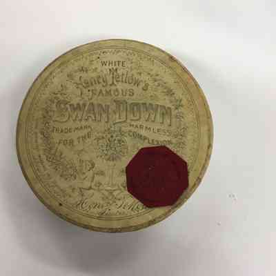 2025.032.001D: Box of Swan Down face powder