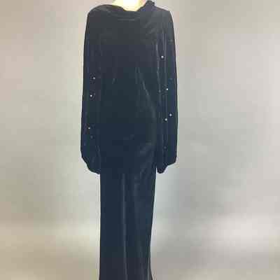 Women’s Black Velvet Dress