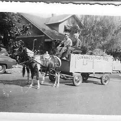HOME GUNNING'S PONY RIDE