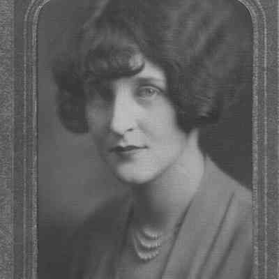 Goebel, Edythe Collins