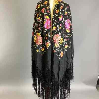 Women's Multicolor Floral Embroidered Shawl
