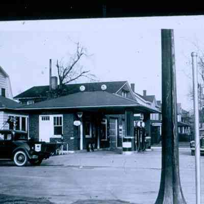 Campbell's Filling Station