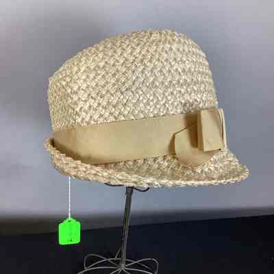 Women's Cream Straw Hat w/ Grosgrain Ribbon