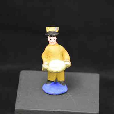 Clay musician figures