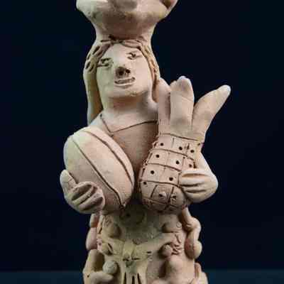 Figurine