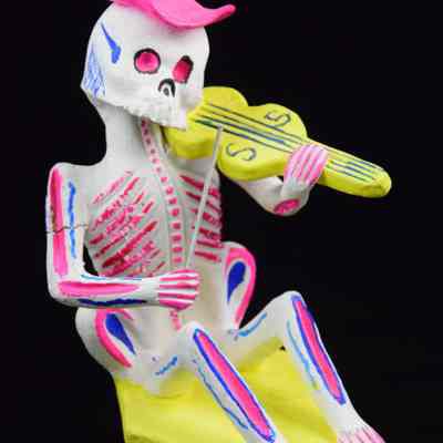 Figurine