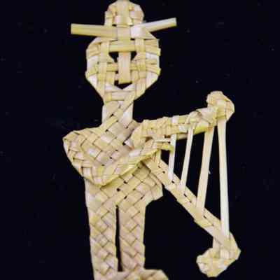 Figurine