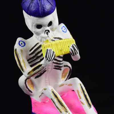 Figurine