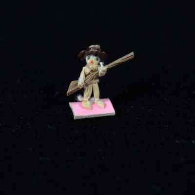Figurine
