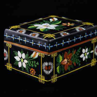 Box, Trinket