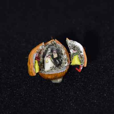 Miniature wedding scene figure
