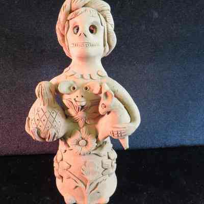 Figurine