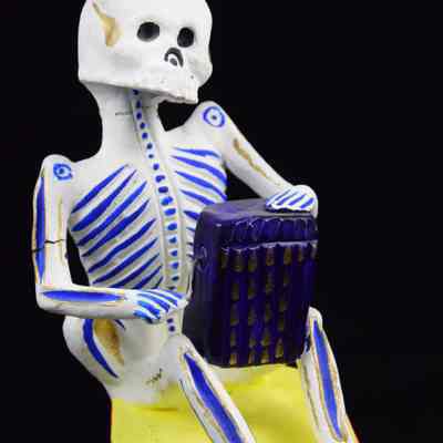 Figurine