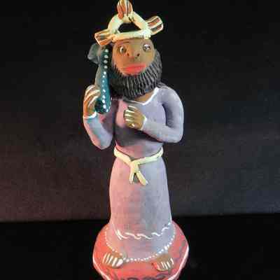 Chist carrying cross