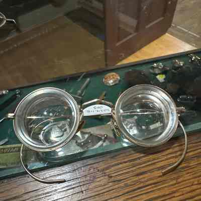Round glasses