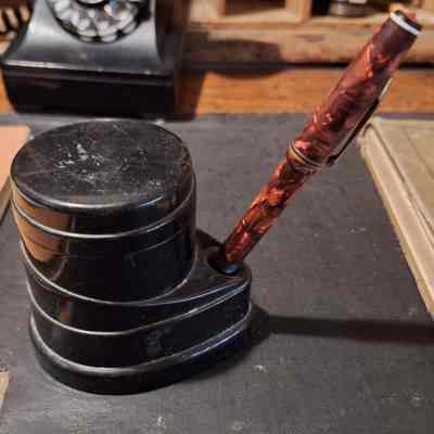 Modle Ink Pen (black)