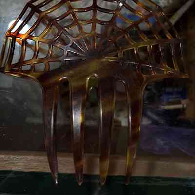 Large Brown Hair Comb Accessory