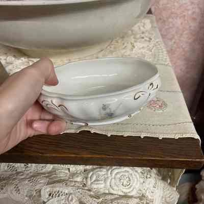 Porcelain piece