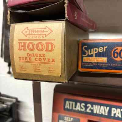 Hood Tires Box