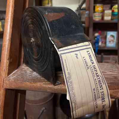 Dept. Store Shipping Label Dispenser