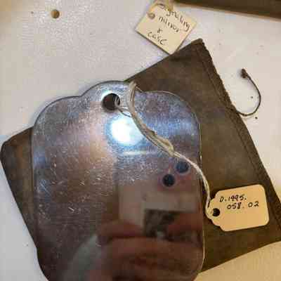 Handheld Mirror