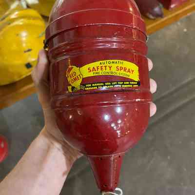 Glass Fire Extinguisher+Case(?)