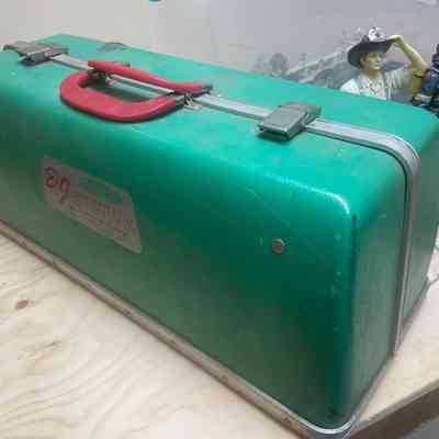 Resucitator in Green Case