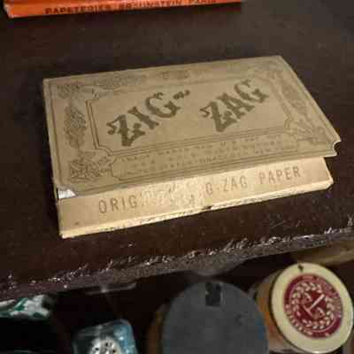Zig Zag Gummed Paper