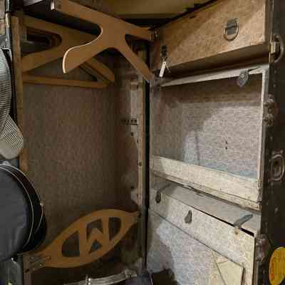 Wardrobe Trunk