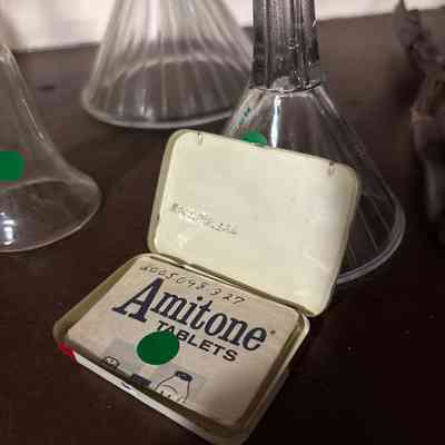 Amitone