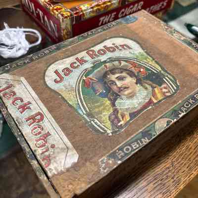 Jack Robin Cigar Box