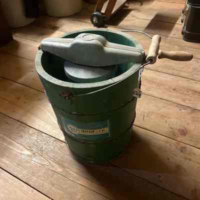 Ice Cream Maker