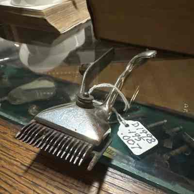Hair clippers
