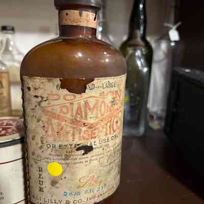 Potson Diamond Antiseptic Bottle