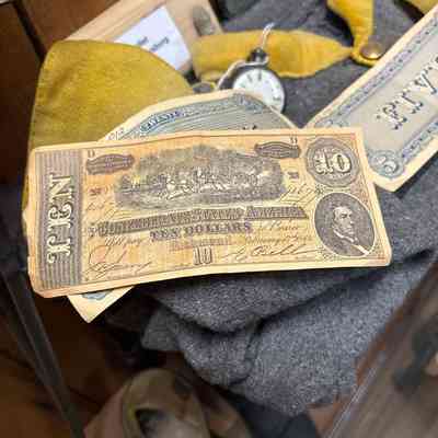 Confederate Dollar Bill