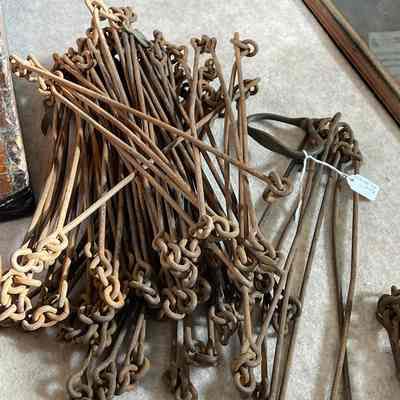 Set of Surveyor Chains