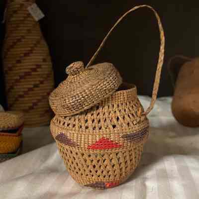 Small Woven Basket w/Lid