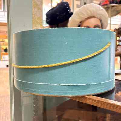 Light Blue Hat Box & Lid